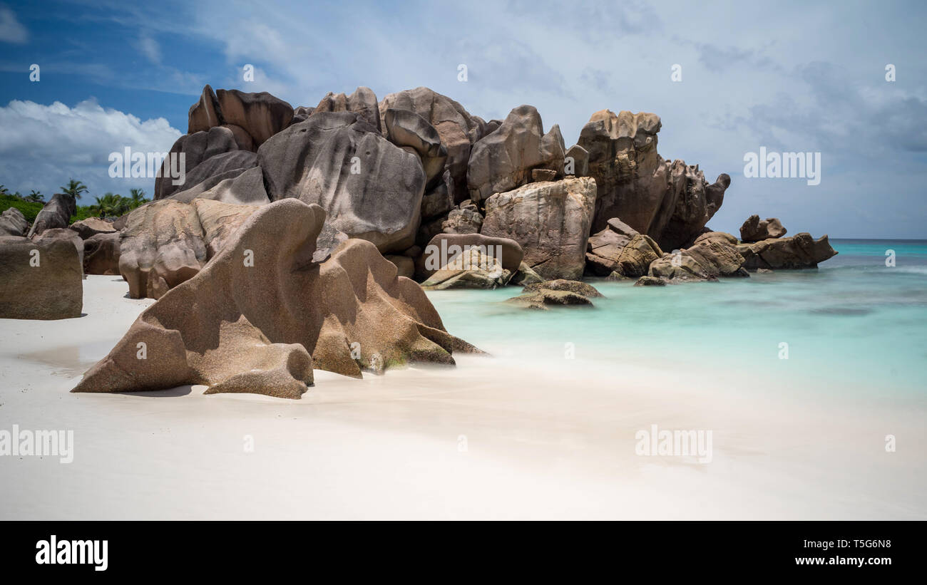 Seychelles Anse Coco beach, long exposure Banque D'Images