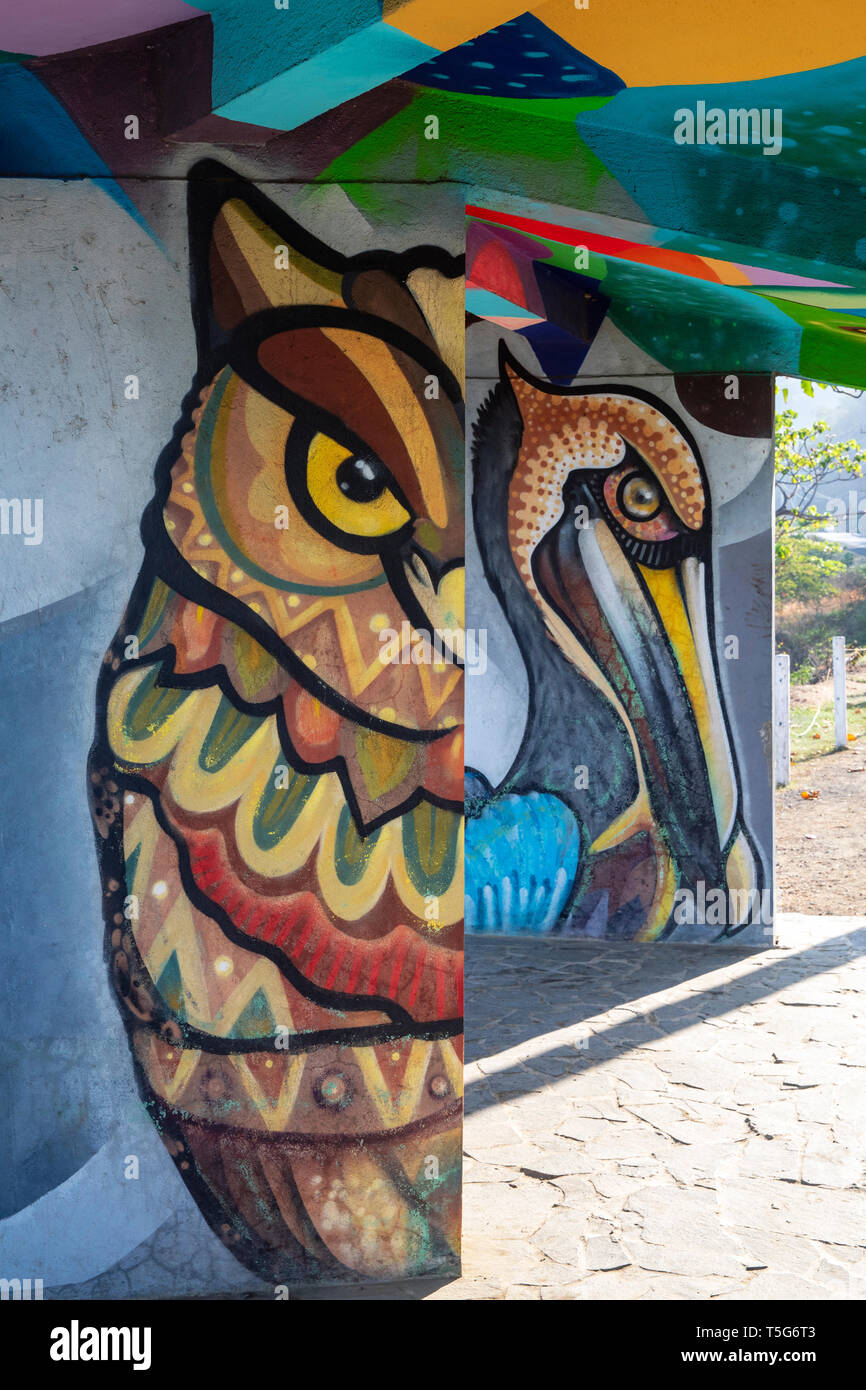 Murales de l'art donnent sur près de Jaco, province de Puntarenas, Costa Rica Banque D'Images