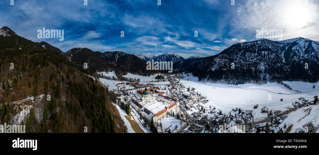 Germany, Bavaria, Garmisch Partenkichen, Oberammergau, Ettal, Abbaye Bénédictine, l'abbaye Ettal en hiver Banque D'Images