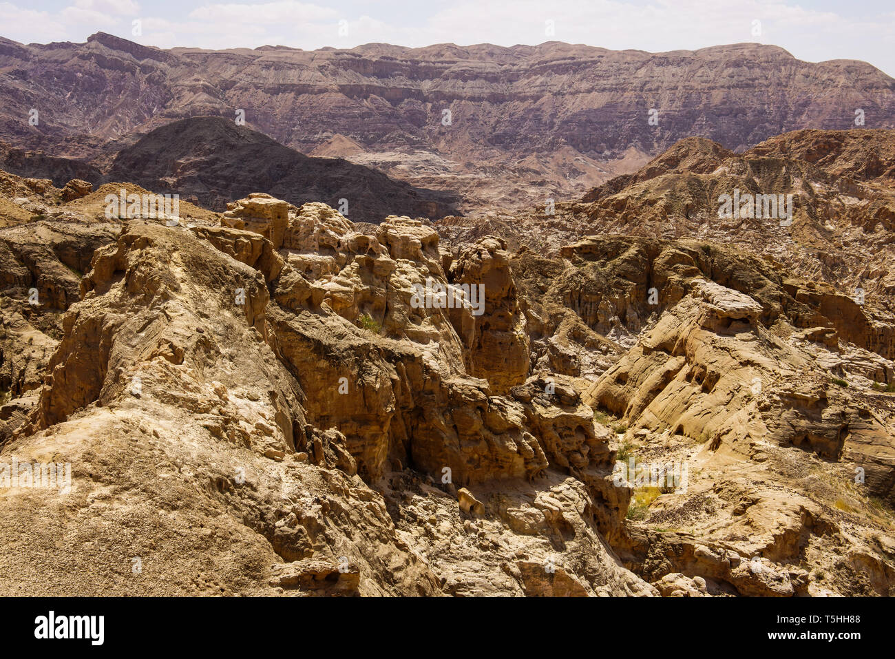 Voir d'Abarim montagnes de Tafilah autoroute, la Jordanie. Banque D'Images
