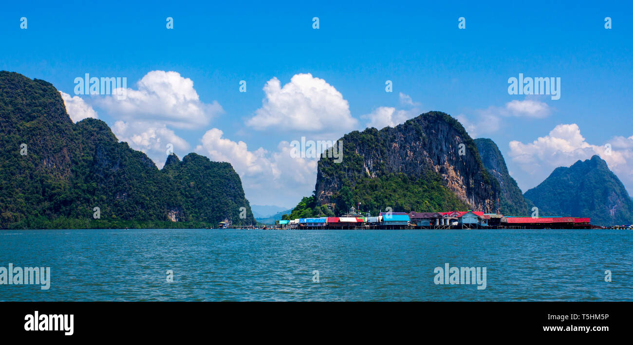 Ko Panyi, village sur la mer, la baie de Phang Nga, Thaïlande Banque D'Images