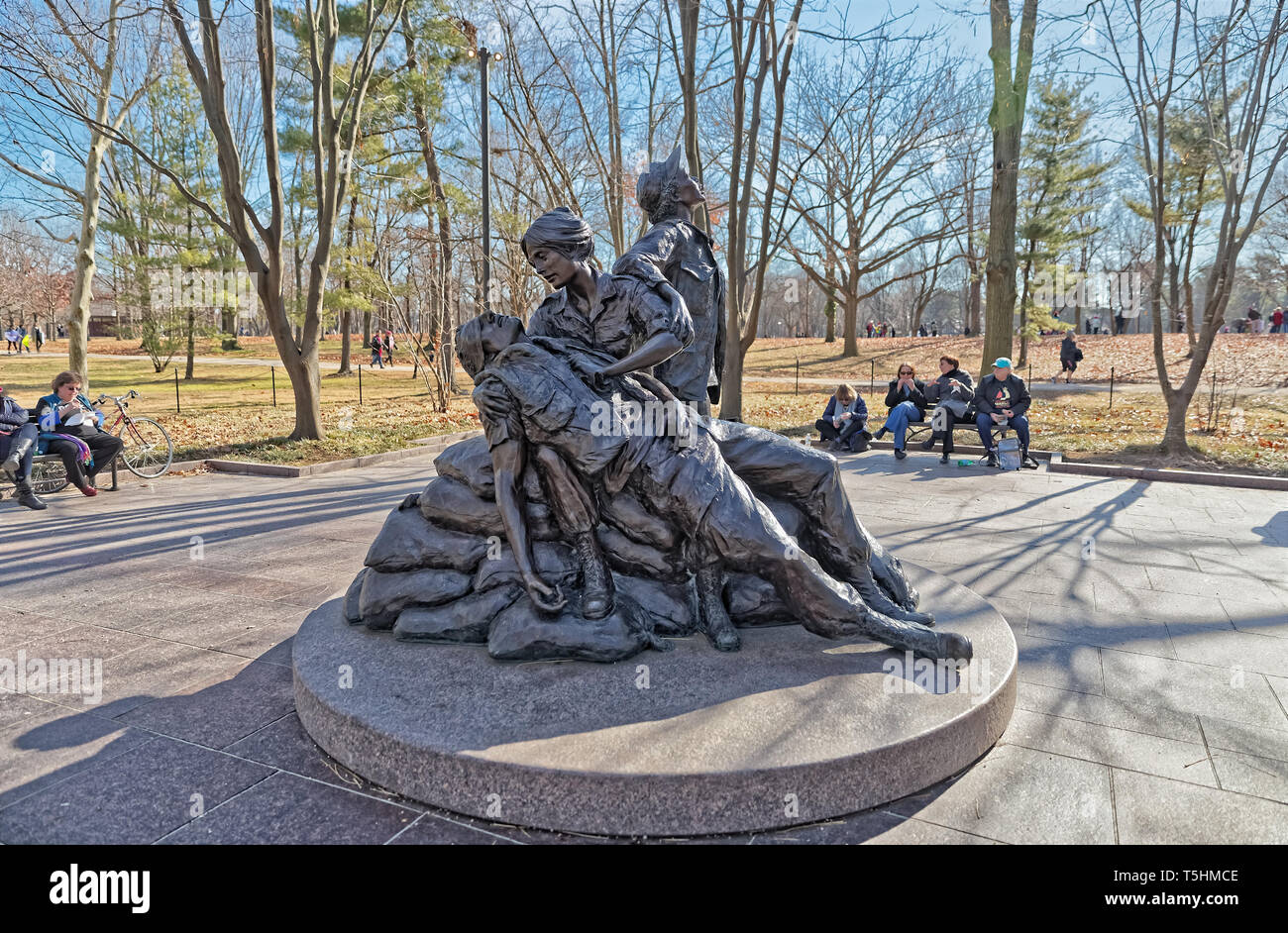 Le Vietnam Women's Memorial statue en bronze à Washington DC Banque D'Images