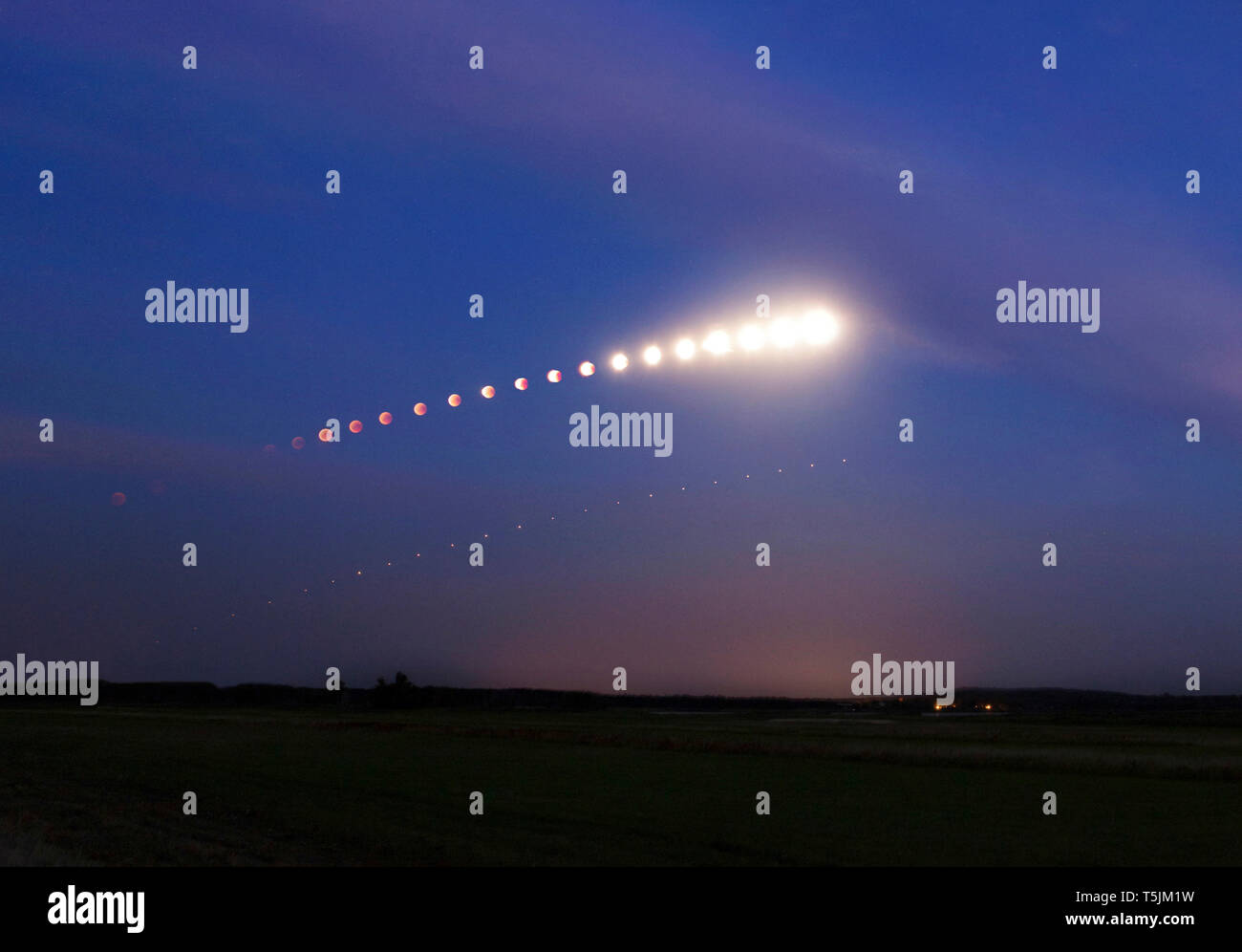 Allemagne, séquence composite de éclipse lunaire totale avec Mars Banque D'Images
