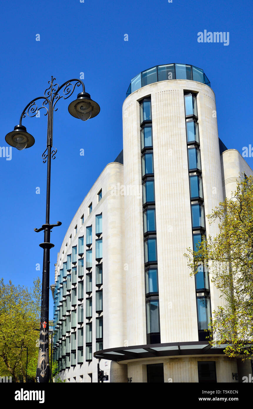 Londres, Angleterre, Royaume-Uni. 'ME' 5 Étoiles 336-337 The Strand (Aldwich) dans le centre de Londres. 157 chambres et 16 suites. Conçu par Foster and Partners Banque D'Images