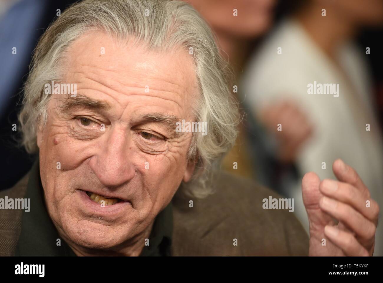 Robert De Niro à arrivés pour la soirée d'ouverture APOLLO en première mondiale au Festival du film de Tribeca, l'Apollo Theatre, New York, NY Le 24 avril, 2019. Photo par : Kristin Callahan/Everett Collection Banque D'Images