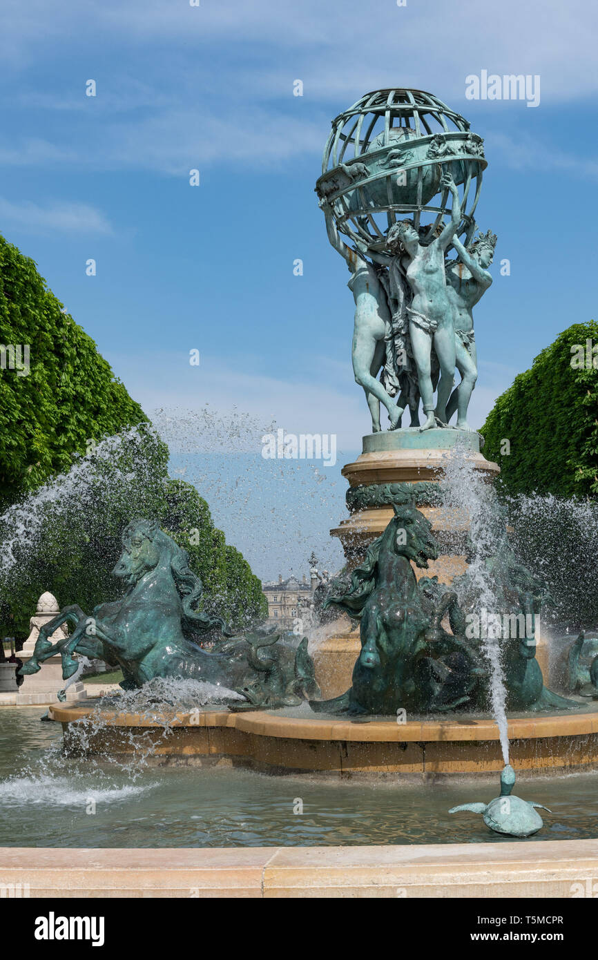 Détail de la fontaine de l'Observatoire de Paris dans le Jardin des Grands Explorateursin Paris Banque D'Images