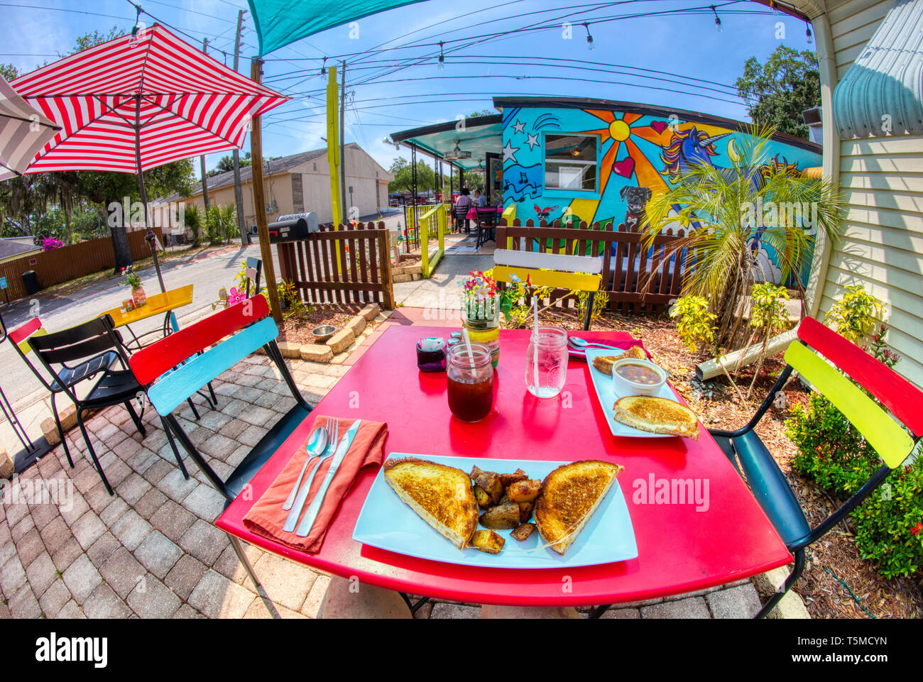 Funky coloré Café Rêveurs à Safety Harbor Florida Banque D'Images