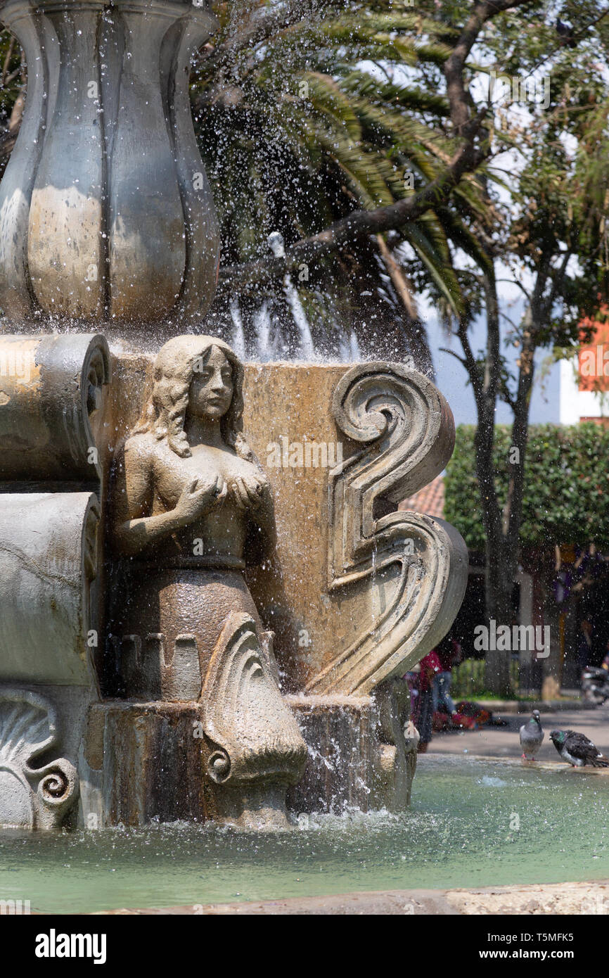 Antigua Guatemala - la fontaine des Sirènes Sirène ou Fontaine, Central Park, Antigua Guatemala site de l'UNESCO, Voyage Amérique Centrale Banque D'Images