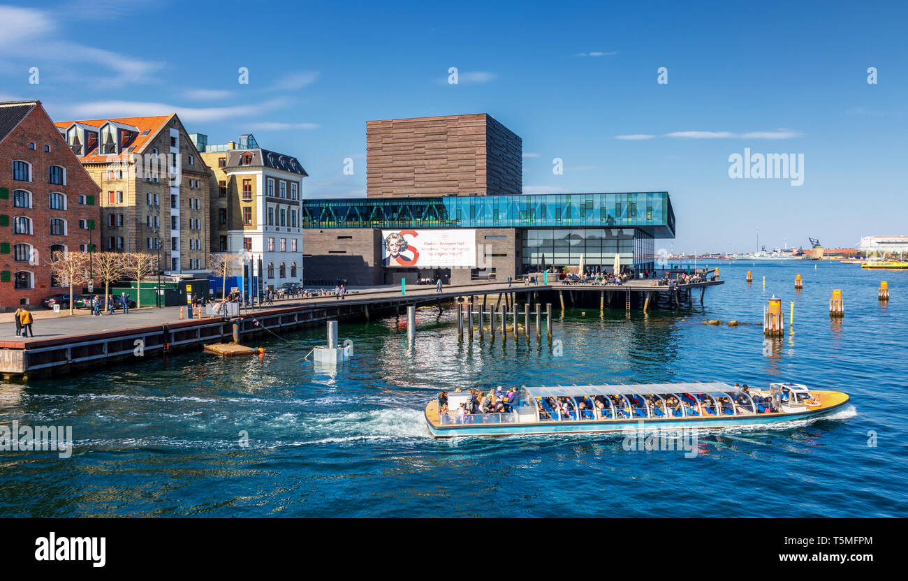 Un tour en bateau avant de la Royal Danish Playhouse, Copenhague, Danemark Banque D'Images