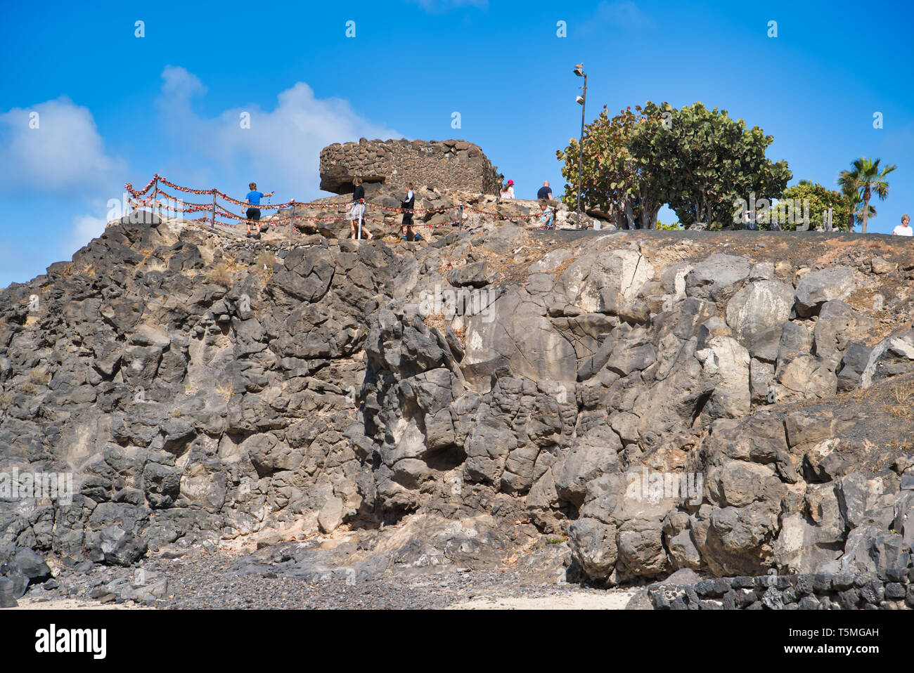 Playa Blanca, Lanzarote, Espagne - 19 avril 2019 : le mur à côté de Playa Flamingo Banque D'Images