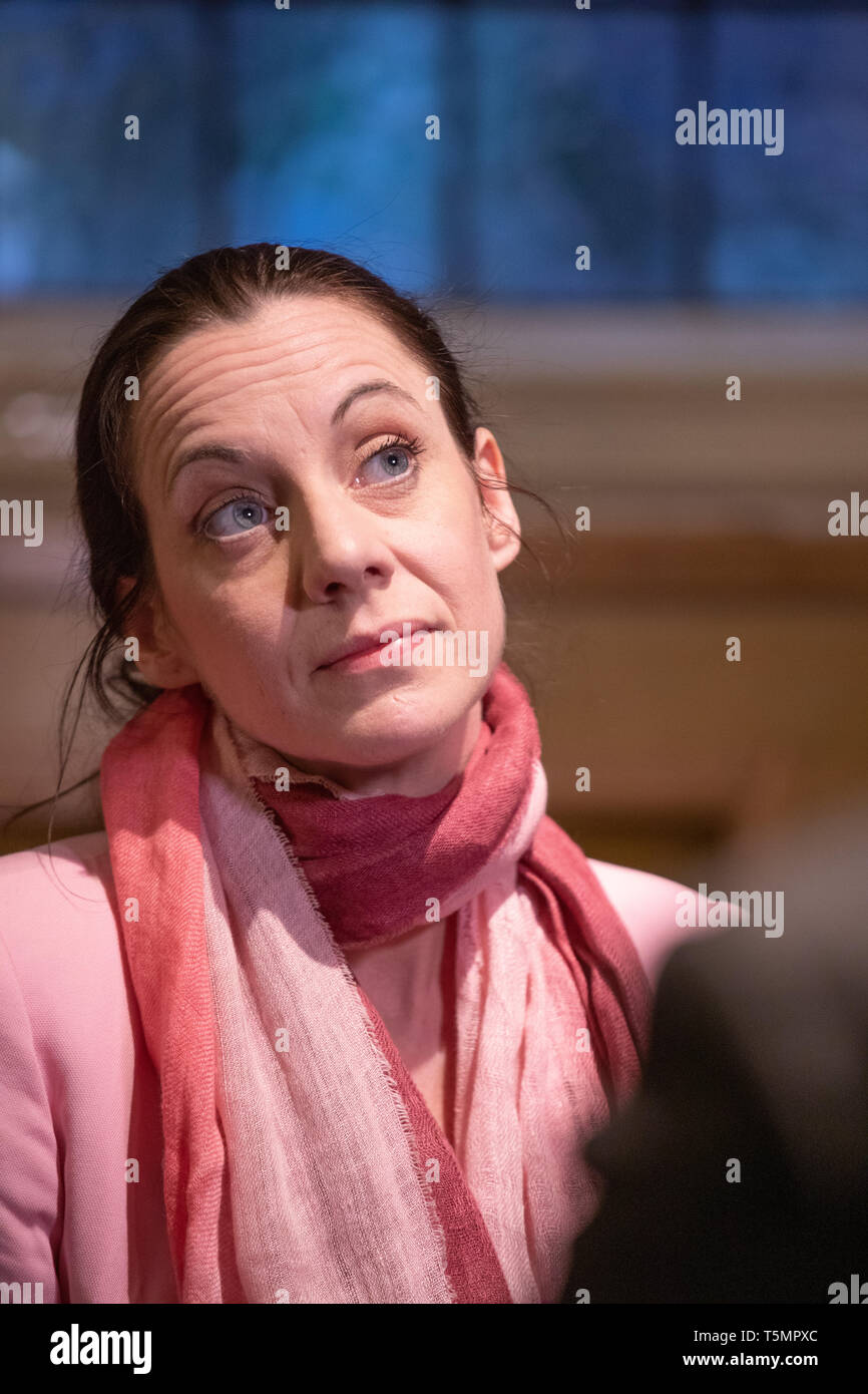 Annunziata Rees-Mogg en photo avant la partie Brexit manifestation tenue à l'Albert Hall Conference Centre, Nottingham. Banque D'Images