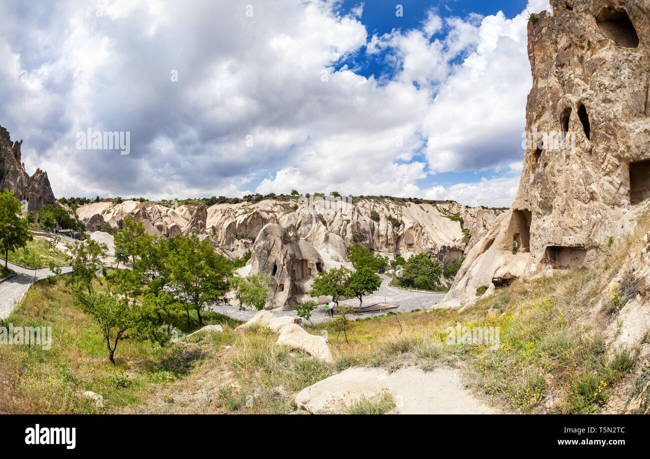 Ancienne église dans la roche dans le musée en plein air de Göreme en Cappadoce, Turquie Banque D'Images