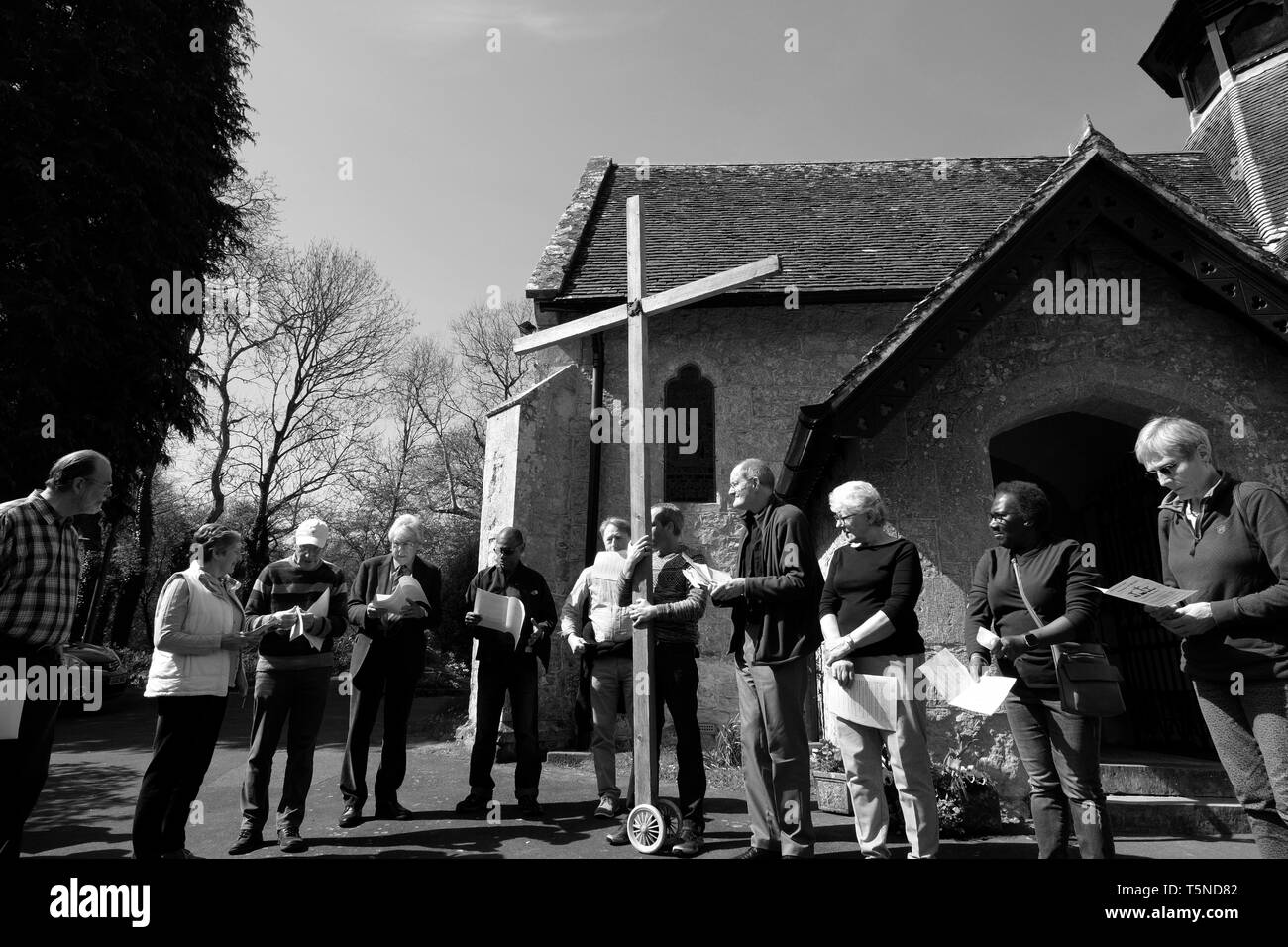 Procession de foi religieuse, le Vendredi Saint 2019, Ventnor, île de Wight, au Royaume-Uni. Banque D'Images