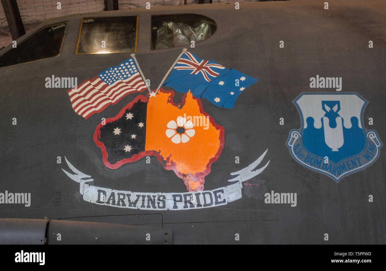 Darwin Australie - 22 Février 2019 : Australian Aviation Heritage Centre. Libre d'emblème de Boeing B-52 Stratofortress bomber dans hangar. Banque D'Images