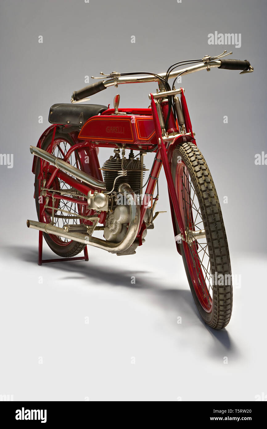 Moto d'epoca Garelli Cremona Corsa. Marca : Garelli modello : Crémone (Corsa) nazione : Italia - Sesto San Giovanni anno : 1924 conditions : rest Banque D'Images