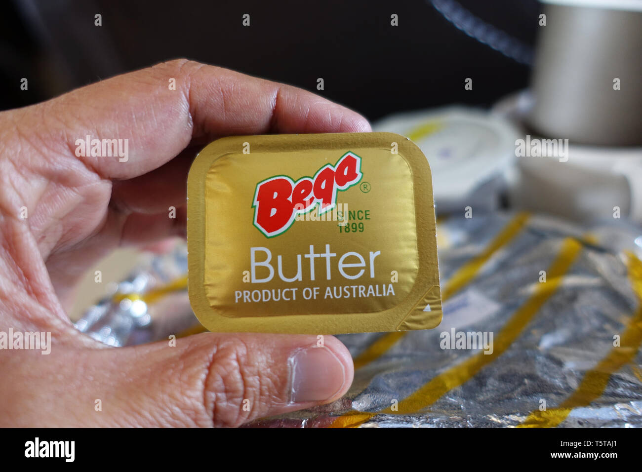 Bega Beurre en plastique servi sur Royal Brunei Airlines Banque D'Images