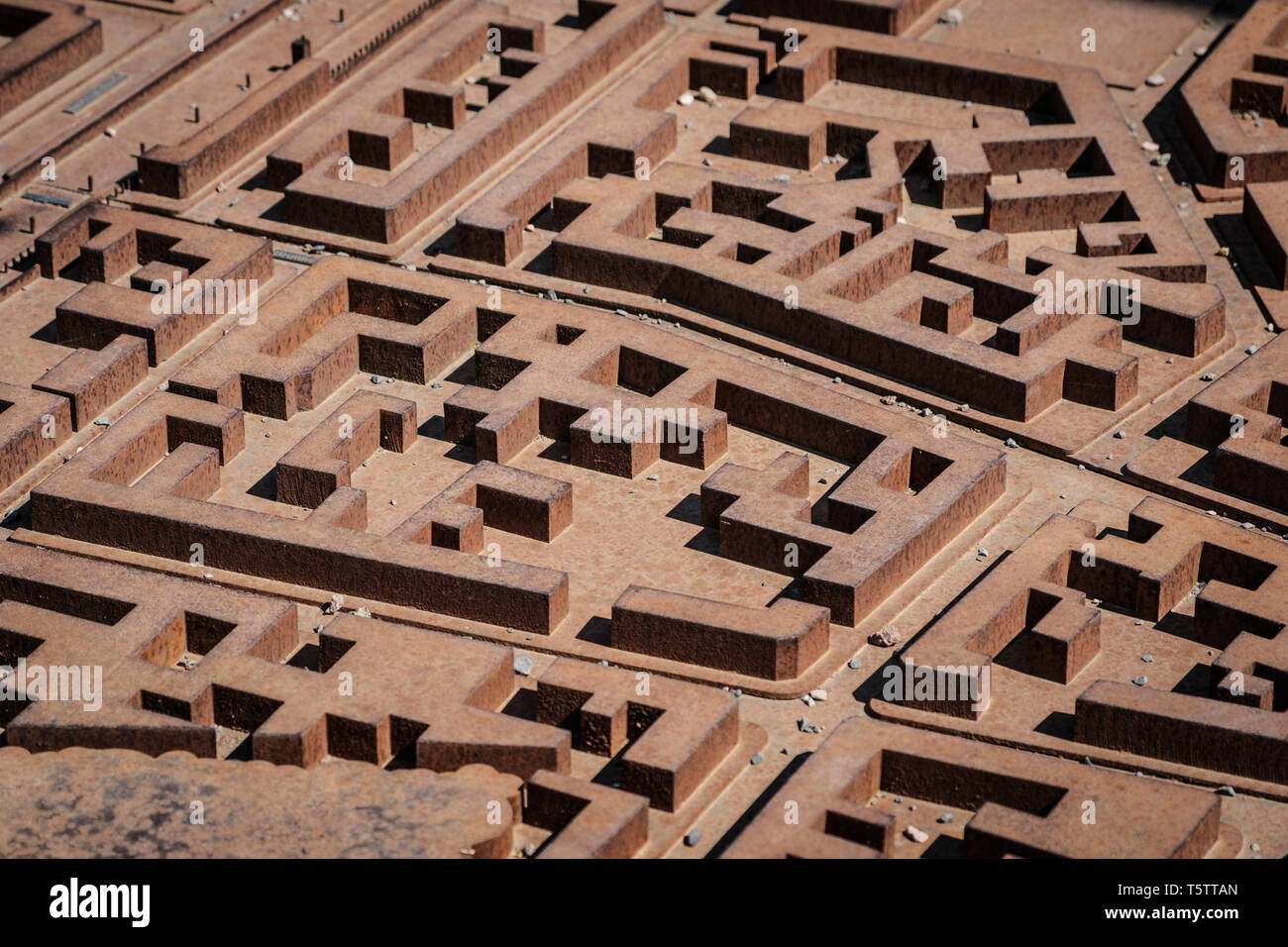 Berlin, Allemagne - Avril 2019 : Détail d'un modèle de ville abstraite au Mémorial du Mur de Berlin Banque D'Images