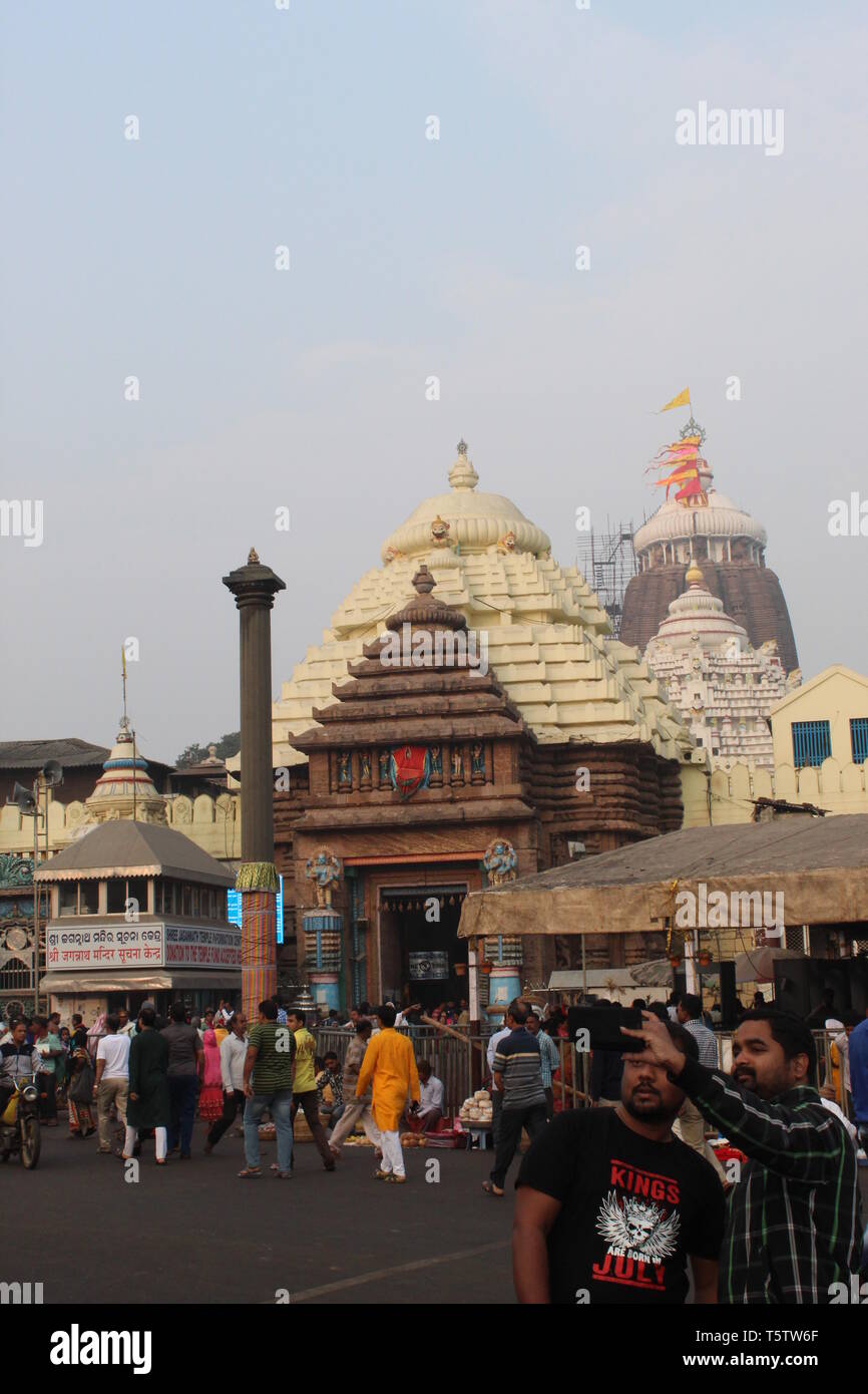 Puri, Jaganatha ,Temple Odisha,et le matin en mer , plage de Puri Banque D'Images