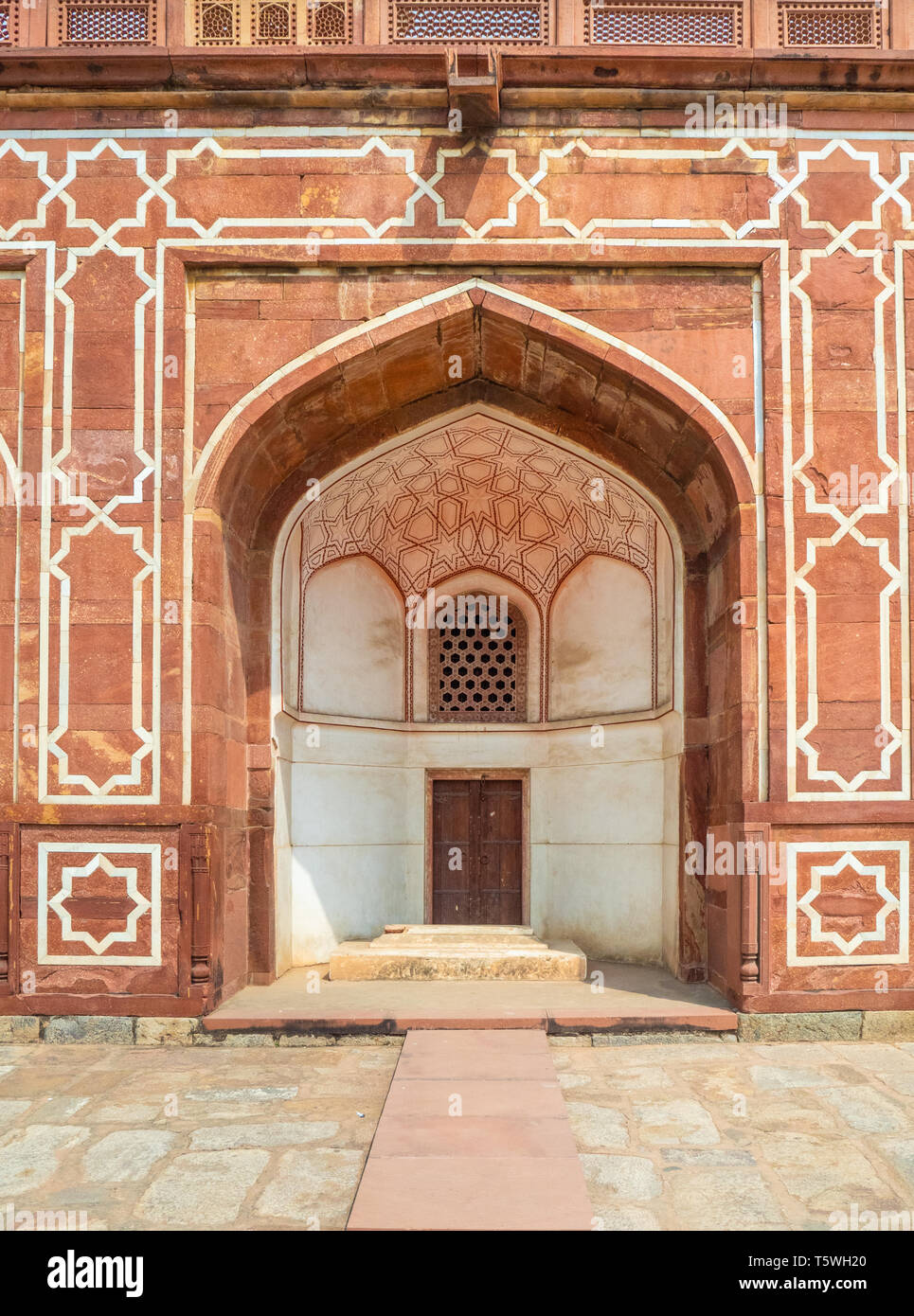Tombe de Humayun ou Maqbara-i Humayun en Hindi commandé par l'empereur de Mughal's première épouse Bega Begum - New Delhi en Inde du Nord Banque D'Images