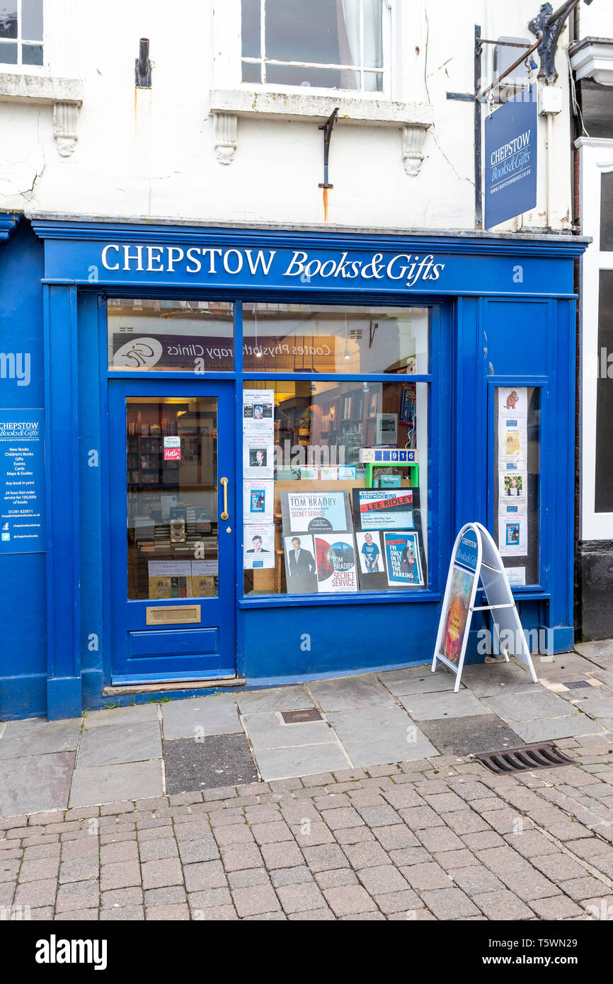 Librairie de Chepstow. Rue de Chepstow et personnes Banque D'Images