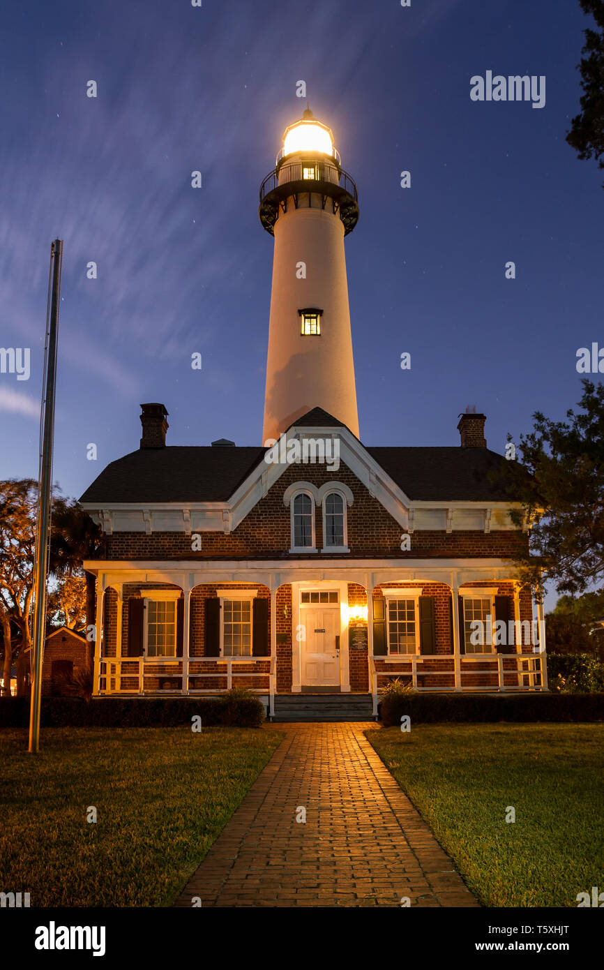St Simons Island phare au crépuscule, en Géorgie Banque D'Images
