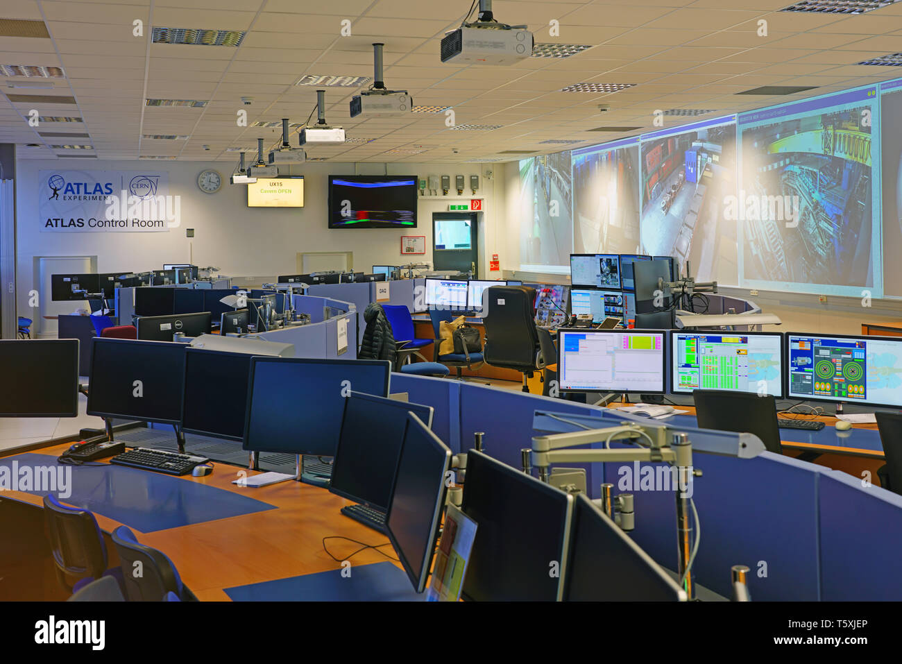 Genève, Suisse - 4 APR 2019- Vue de l'Organisation européenne pour la Recherche Nucléaire (CERN), le plus grand laboratoire de physique des particules dans le monde. Banque D'Images