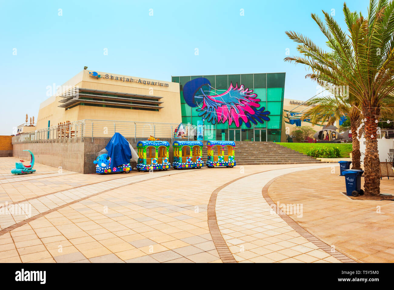 SHARJAH, ÉMIRATS ARABES UNIS - Mars 01, 2019 : l'Aquarium de Sharjah est situé près de la plage dans la ville de Sharjah dans les Émirats arabes unis Émirats arabes unis ou Banque D'Images