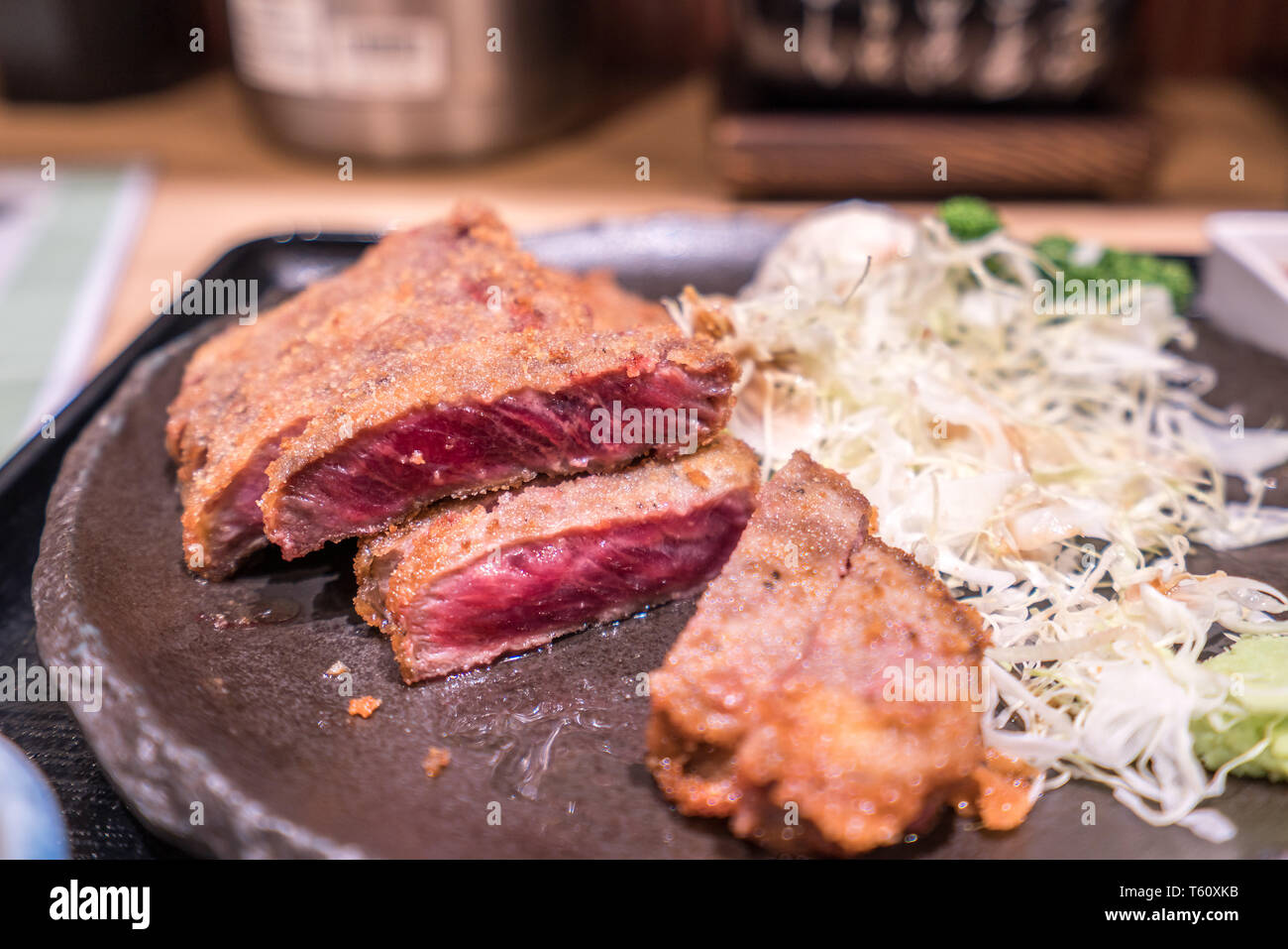 Boeuf frit à Tokyo, fried steak, boeuf, de la nourriture japonaise Banque D'Images