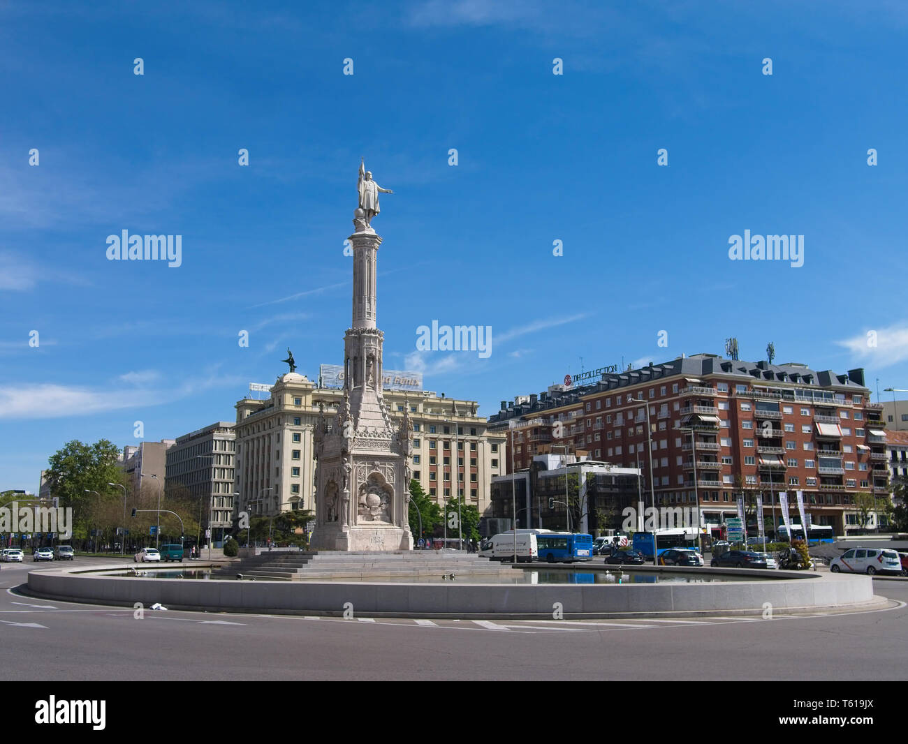 Columbus place (Plaza de Colón) avec Monument à Christophe Colomb. Banque D'Images