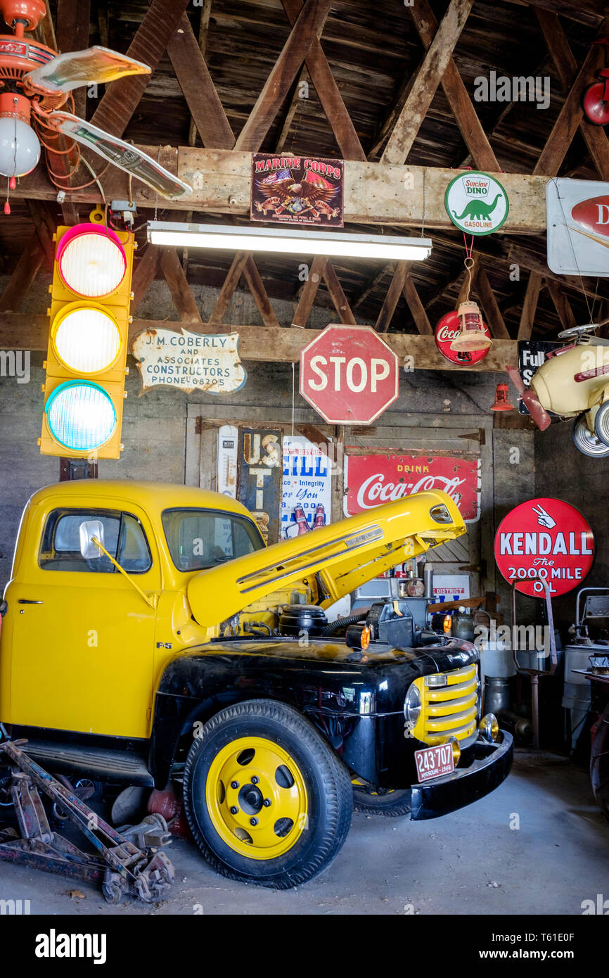 Gary historique's Gay Tonosí station essence sur la route 66 aux États-Unis à Paris Junction, Missouri, États-Unis Banque D'Images