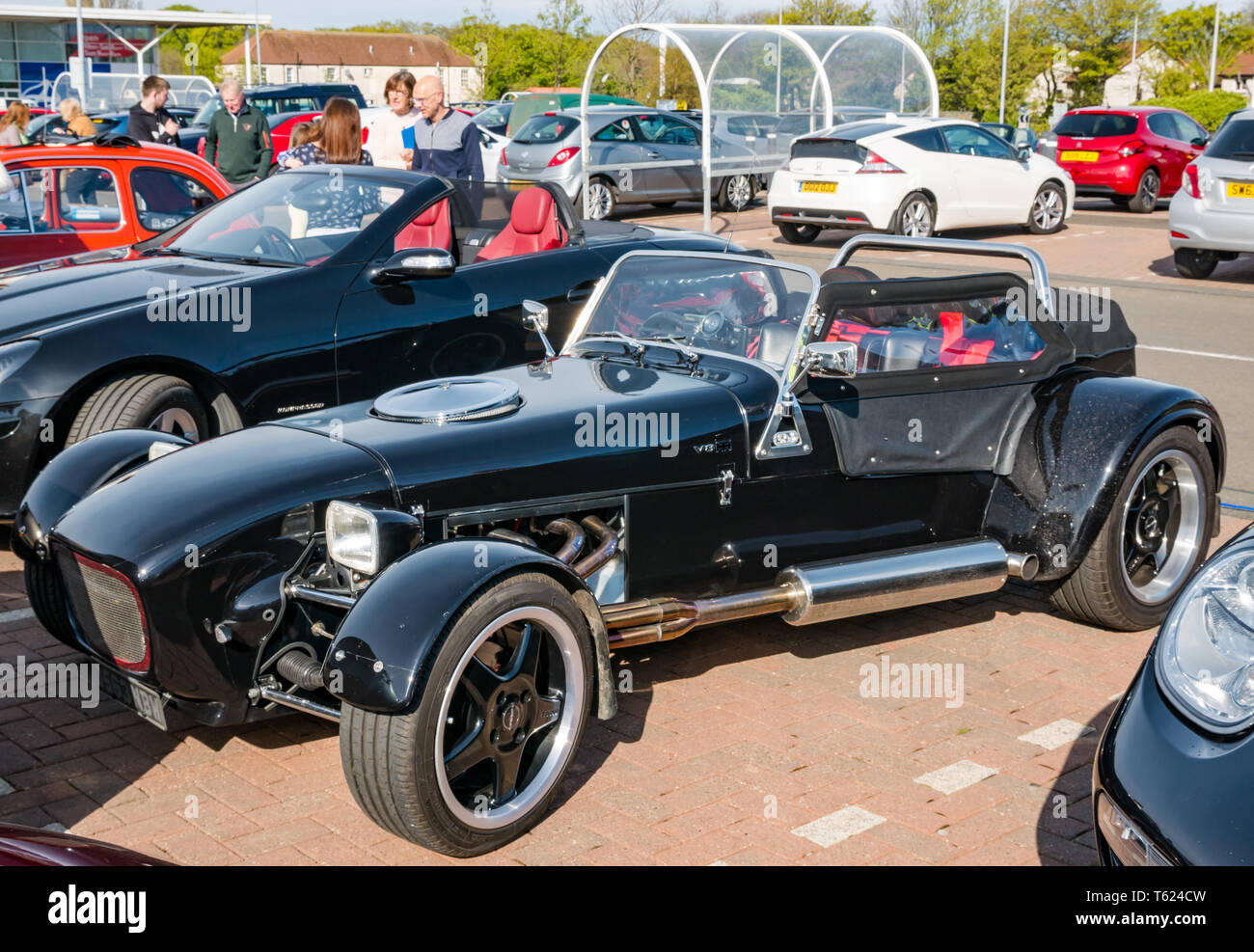 East Lothian, UK. 28 avril 2019. Voiture Classique Tour : North Berwick Rotary Club organise son 3ème rallye avec 65 voitures inscrites. La voiture parcours est de East Lothian et retourner par le Scottish Borders, la collecte de fonds pour les organismes de bienfaisance locaux. Les voitures se réunissent à North Berwick avant de démarrer. Un 2017 Dax Rush deux places de voiture de sport Banque D'Images