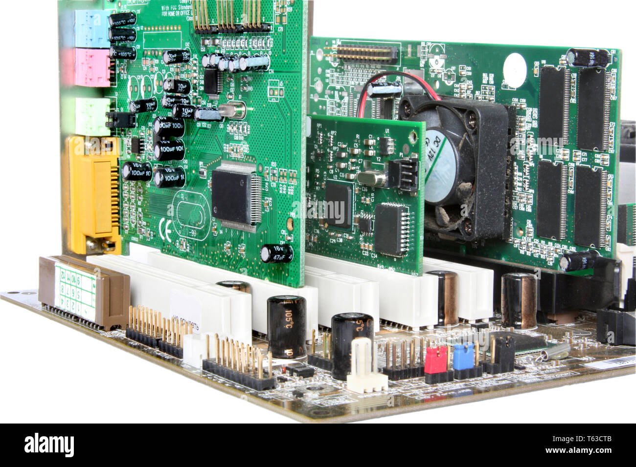 Matériel informatique. Carte mère avec carte vidéo, carte son Banque D'Images