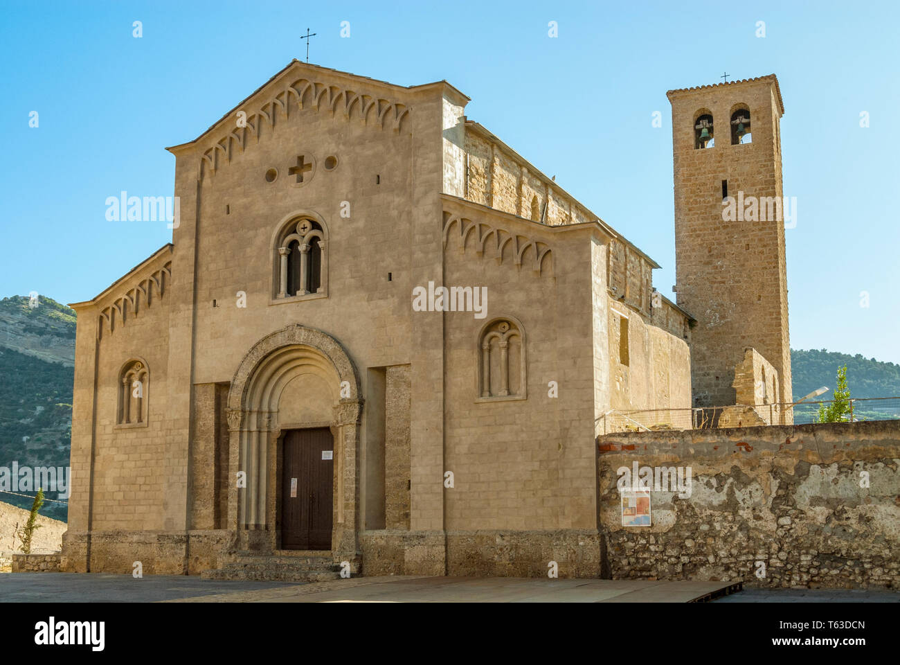 Chiesa di S. Michele à Ventimiglia, Ligurie, Nord-Ouest de l'Italie Banque D'Images