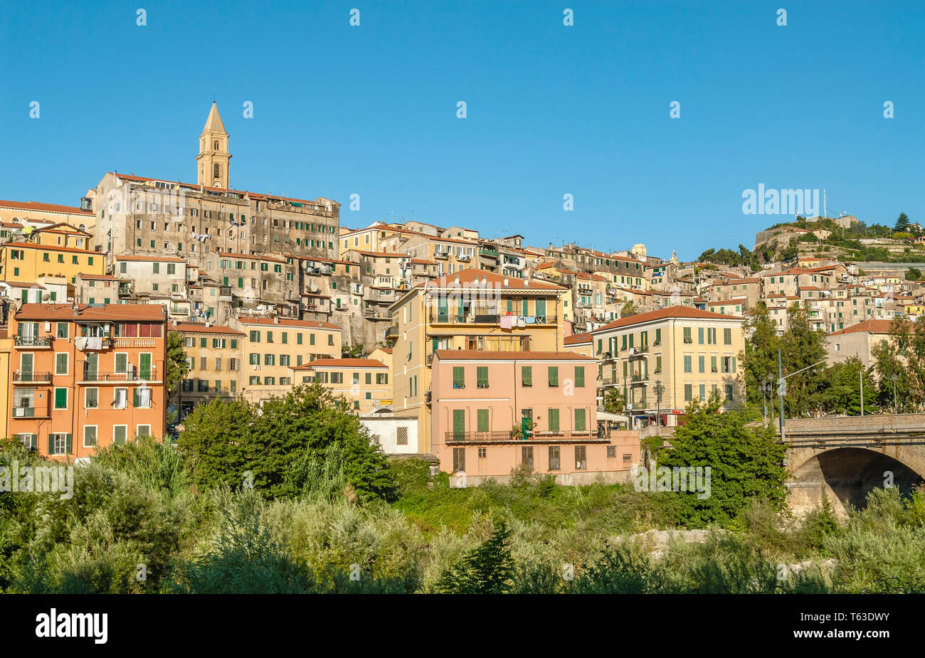 Vieille ville historique de Ventimiglia, Ligurie, Nord-Ouest de l'Italie Banque D'Images