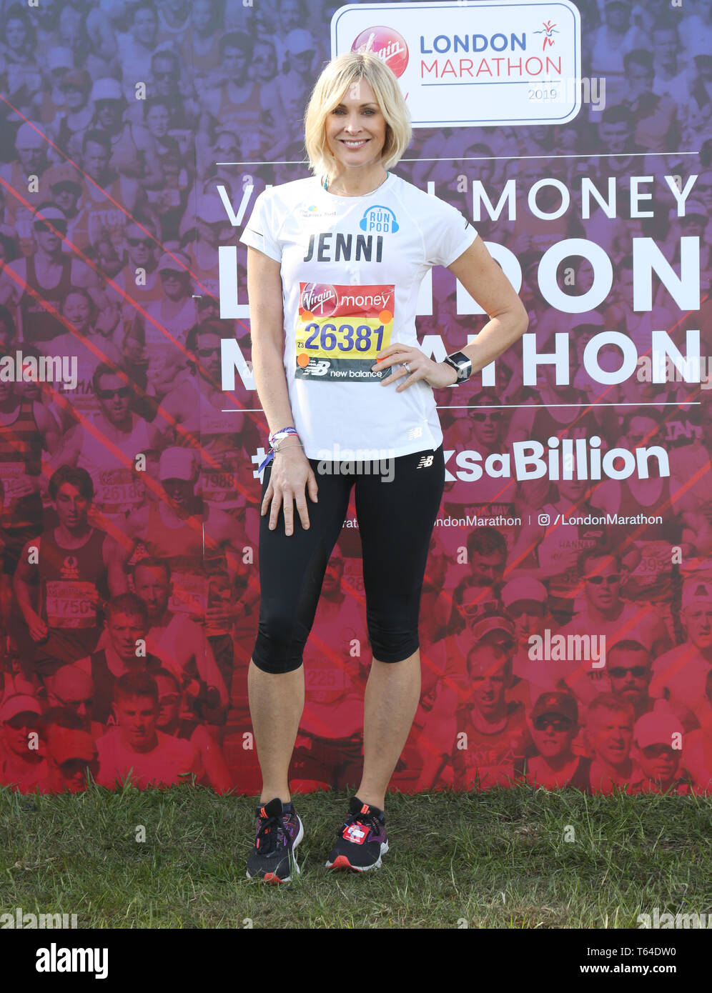 Jenni Falconer à la Vierge Argent Marathon de Londres 2019 Banque D'Images