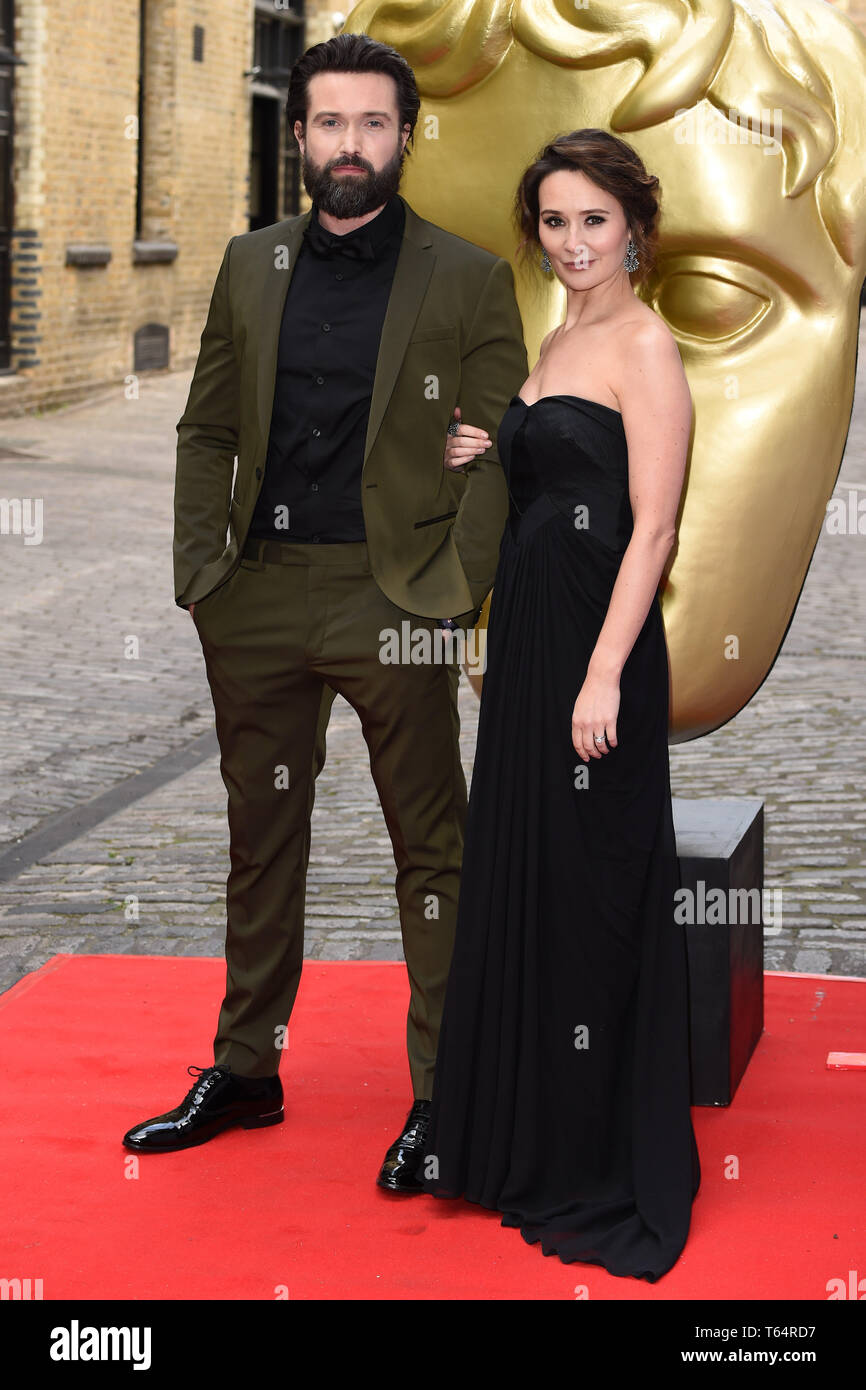 Londres, Royaume-Uni. 28 avril 2019 : J'Emmett Scanlan & Claire Cooper à la BAFTA Awards 2019 de l'artisanat, la brasserie, Londres. Photo : Steve Sav/Featureflash Banque D'Images