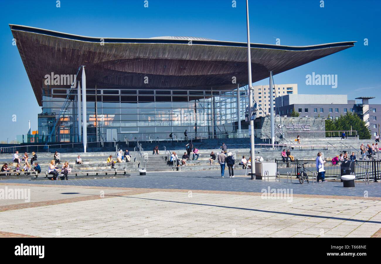 Assemblée nationale du Pays de Galles (Senedd), la baie de Cardiff, Cardiff, Pays de Galles, Royaume-Uni Banque D'Images