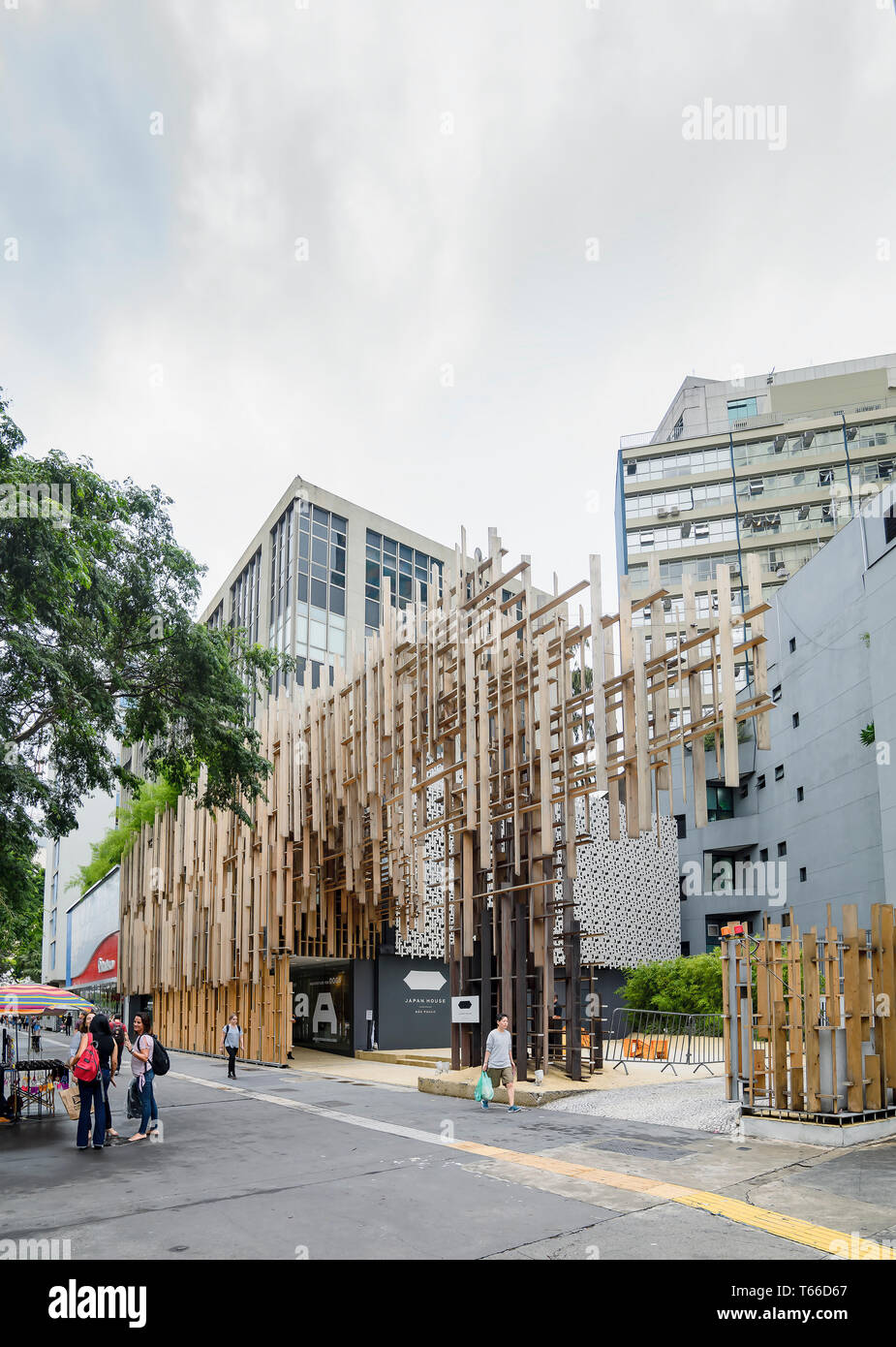 Sao Paulo, SP, BRÉSIL - Mars 01, 2019 : Japon House, centre culturel basé sur la culture japonaise à l'art, la culture, la gastronomie, la technologie, etc. Buil Banque D'Images