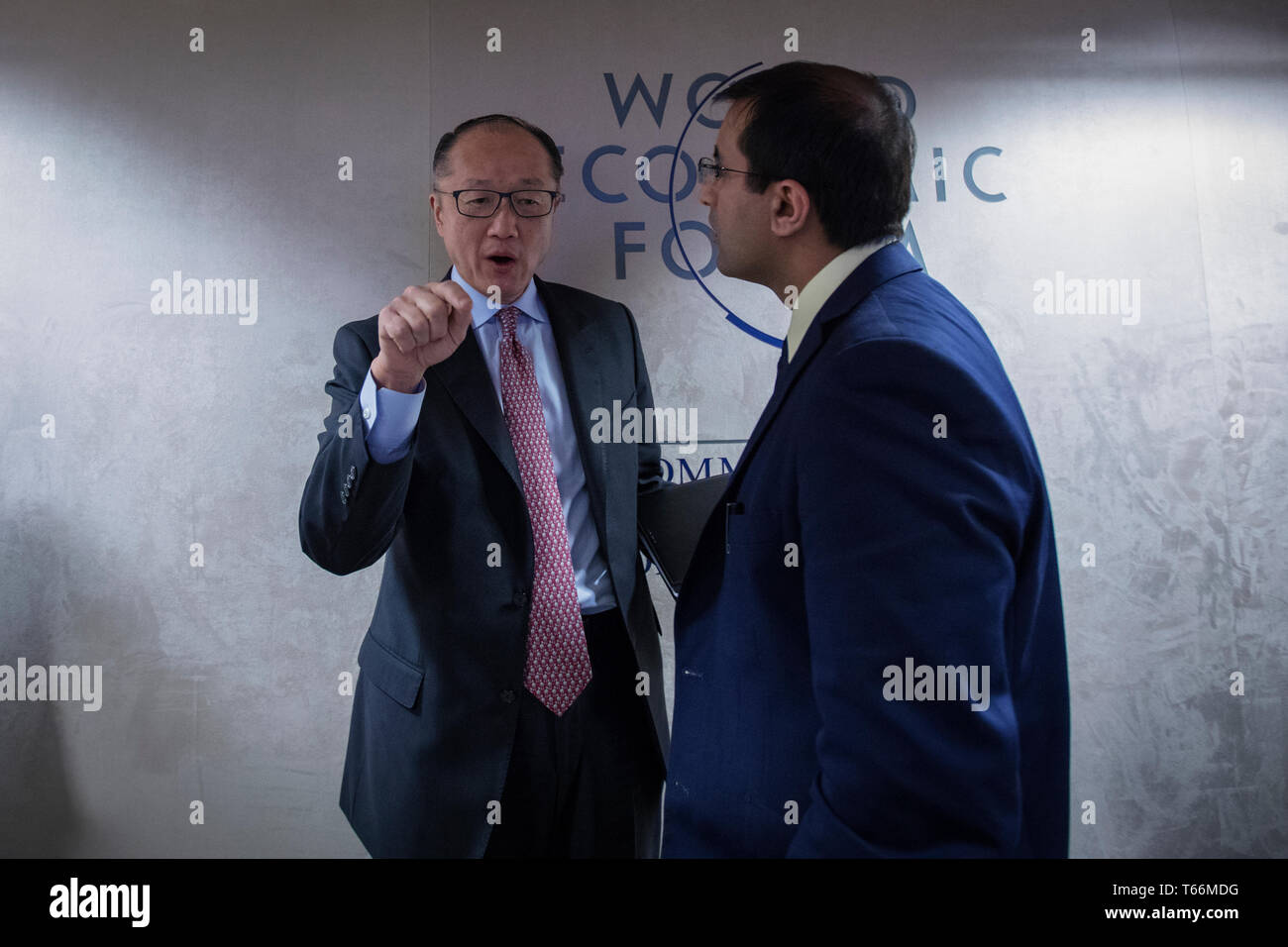 Ancien président de la Banque mondiale, Jim Yong Kim, lors du Forum économique mondial de Davos. Banque D'Images