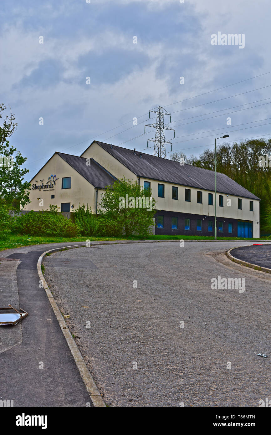 La pratique vétérinaire moderne connu sous le nom de bergers Veterinary Hospital, situé dans la région de Brackla Bridgend. Banque D'Images