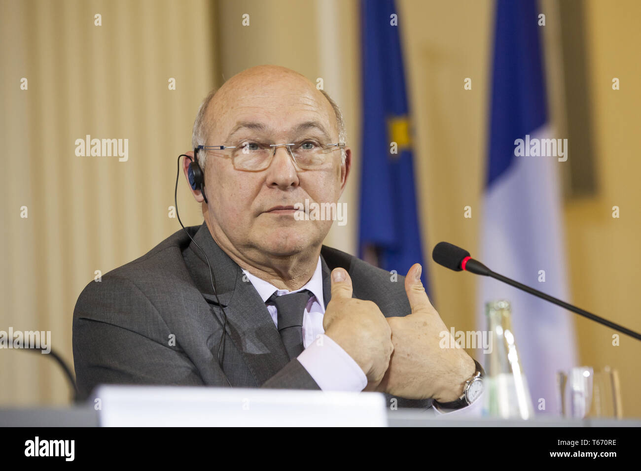 Nouveau ministre français des Finances Michel Sapin et Wolfgang Schäuble - conférence de presse conjointe à Berlin. Banque D'Images