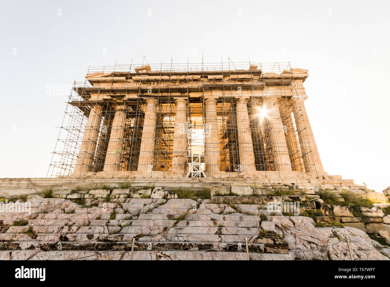 Athènes, Grèce. Le Parthénon, un ancien temple sur l'acropole d'Athènes dédié à la déesse Athéna Banque D'Images