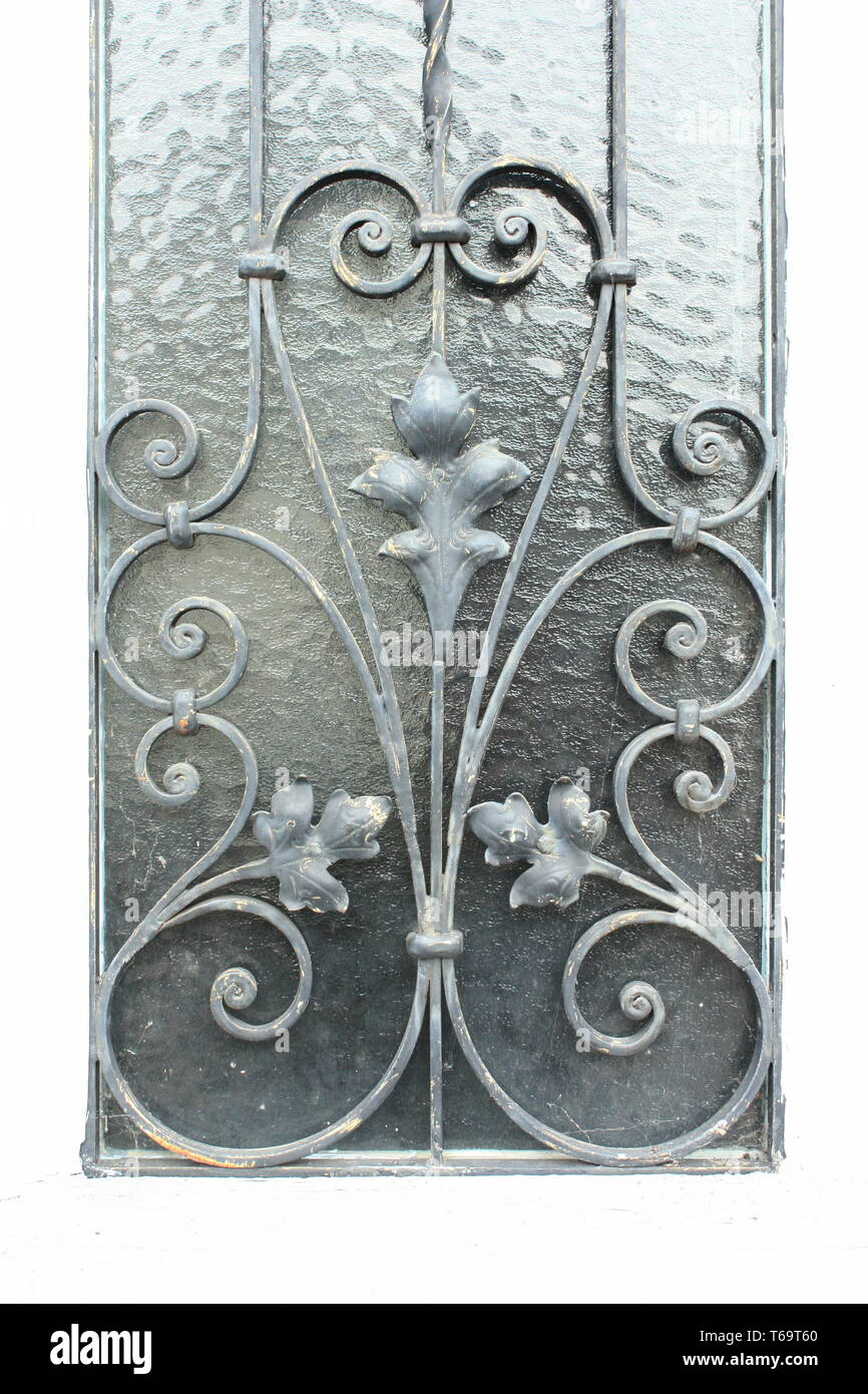 Wrought iron window bars Banque de photographies et d’images à haute ...