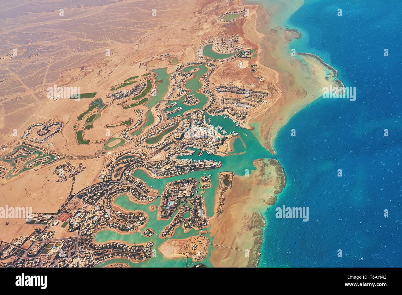 Vue aérienne d'El Gouna une station touristique égyptien de luxe situé sur la mer Rouge à 20 kilomètres au nord d'Hurghada. Banque D'Images