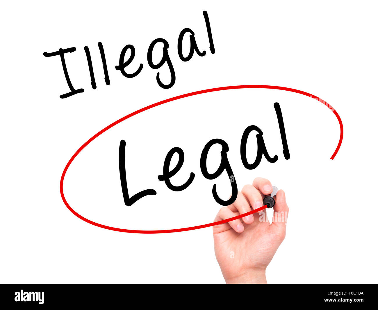 Man main écrit et le choix de mentions au lieu d'avec marqueur noir sur l'écran visuel Banque D'Images Man main écrit et le choix de mentions au lieu d'avec marqueur noir sur l'écran visuel Banque D'Images