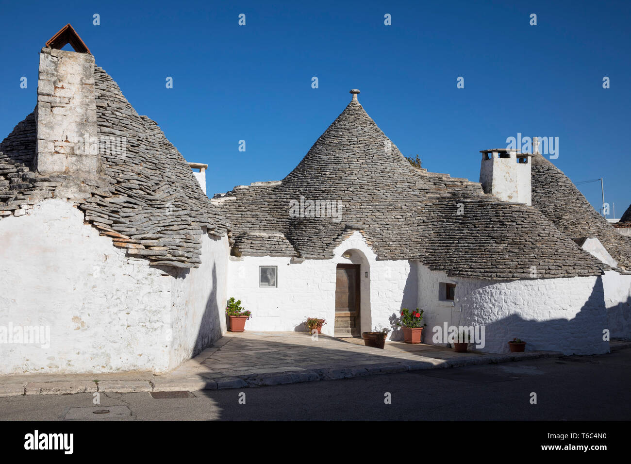L'Italie, Pouilles (Puglia), Bari, district de la vallée d'Itria, à Alberobello trulli traditionnels Banque D'Images