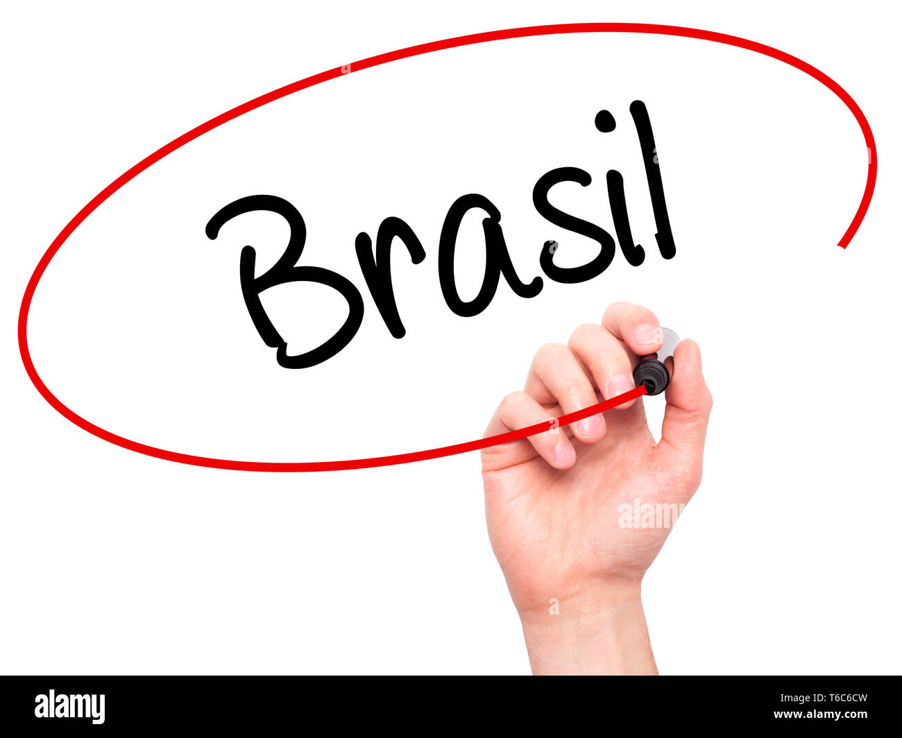 Man main écrit Brasil ( Brésil en portugais) avec marqueur noir sur l'écran visuel Banque D'Images