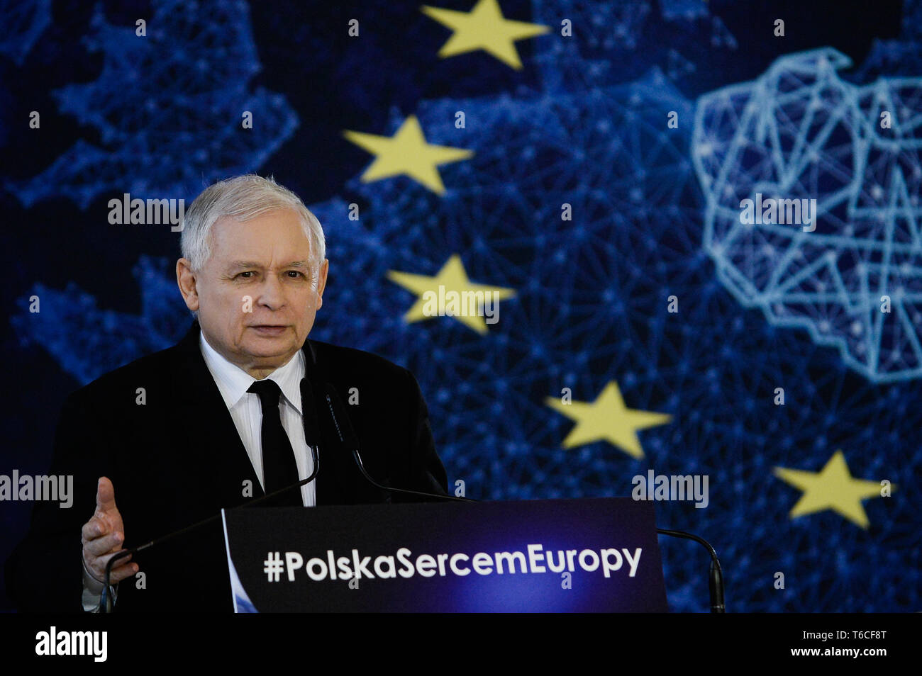 L'actuel chef du parti Droit et Justice, Jaroslaw Kaczynski est vu donner un discours au cours d'une campagne avant les élections européennes. Des élections au Parlement européen auront lieu entre le 23 et 26. Banque D'Images