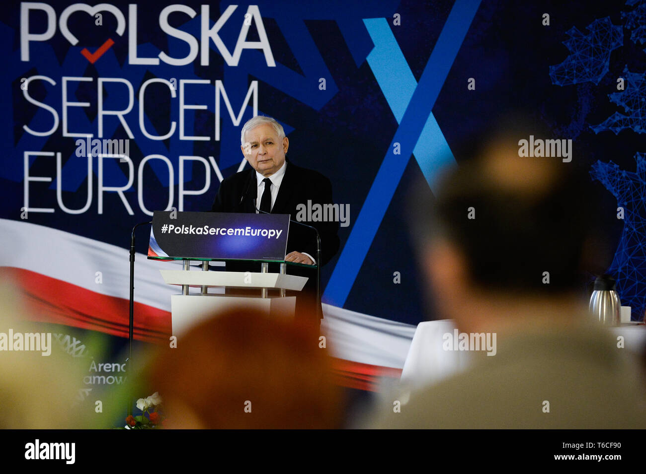 L'actuel chef du parti Droit et Justice, Jaroslaw Kaczynski est vu donner un discours au cours d'une campagne avant les élections européennes. Des élections au Parlement européen auront lieu entre le 23 et 26. Banque D'Images