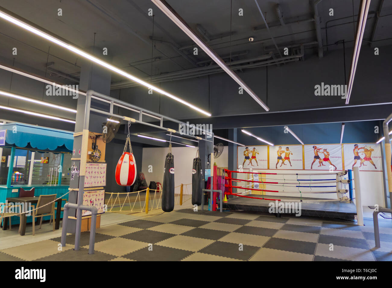 Gymnase de boxe Banque de photographies et d'images à haute résolution -  Alamy